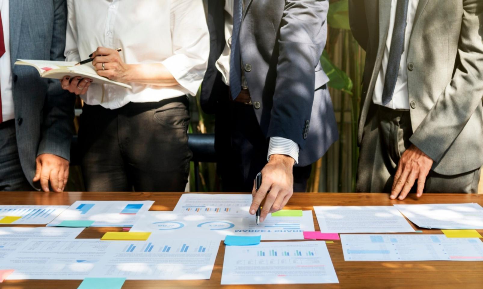 Oficina de zyravonel en Vélez-Málaga, espacio de asesoramiento financiero